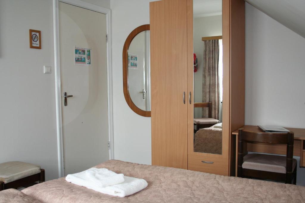 Guesthouse Borg Grindavík Δωμάτιο φωτογραφία